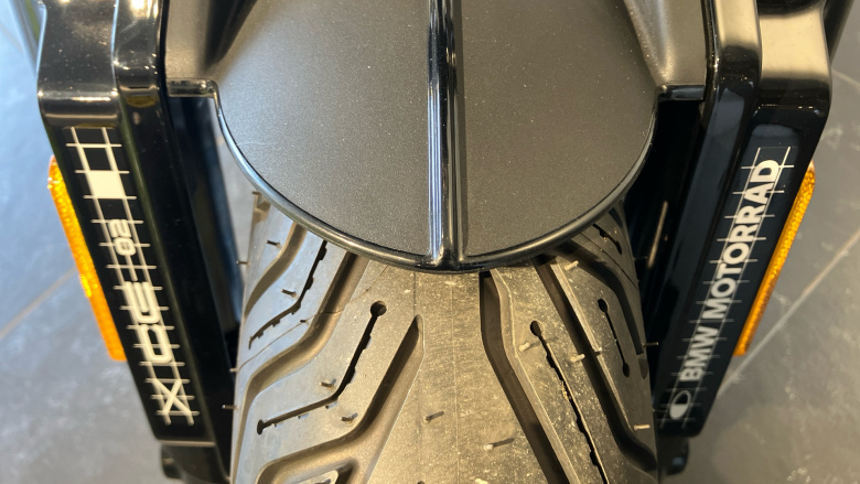 CE02